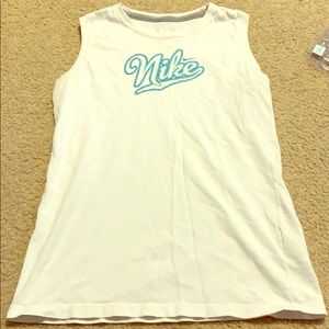 White nike tank